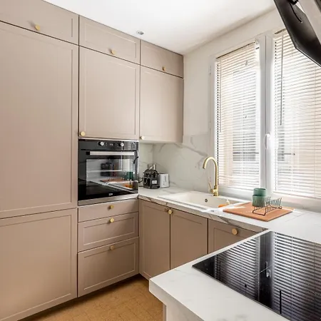 Lägenhet Guestready - Un Elegant Dans Le 5e Arr Paris